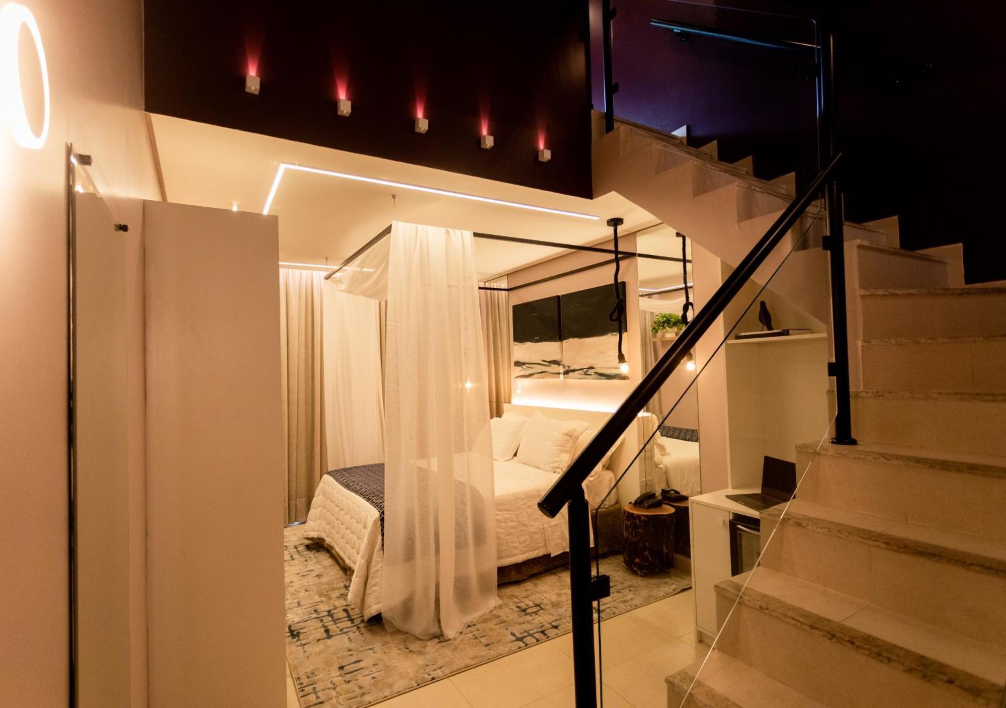 Amora Hotel Маресиас Экстерьер фото