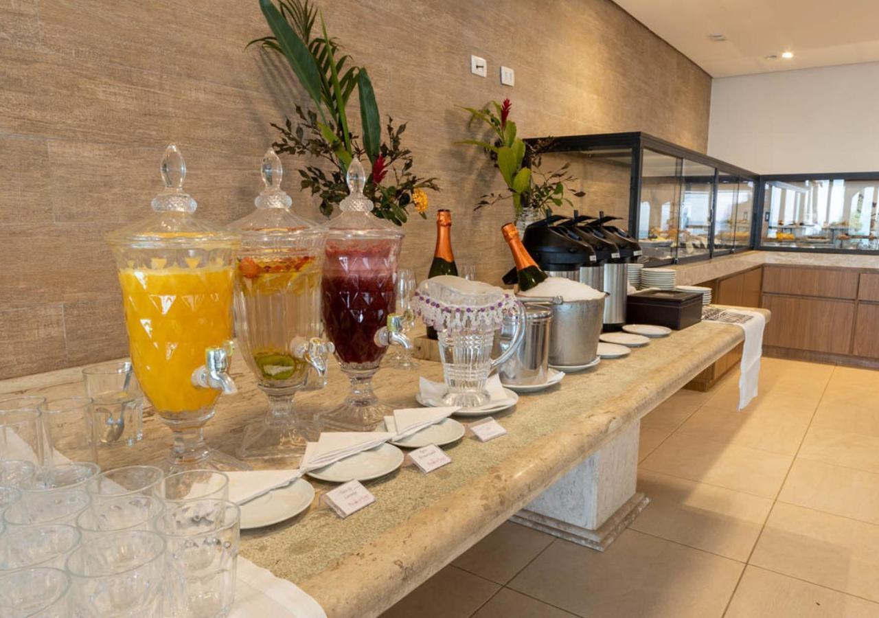 Amora Hotel Маресиас Экстерьер фото