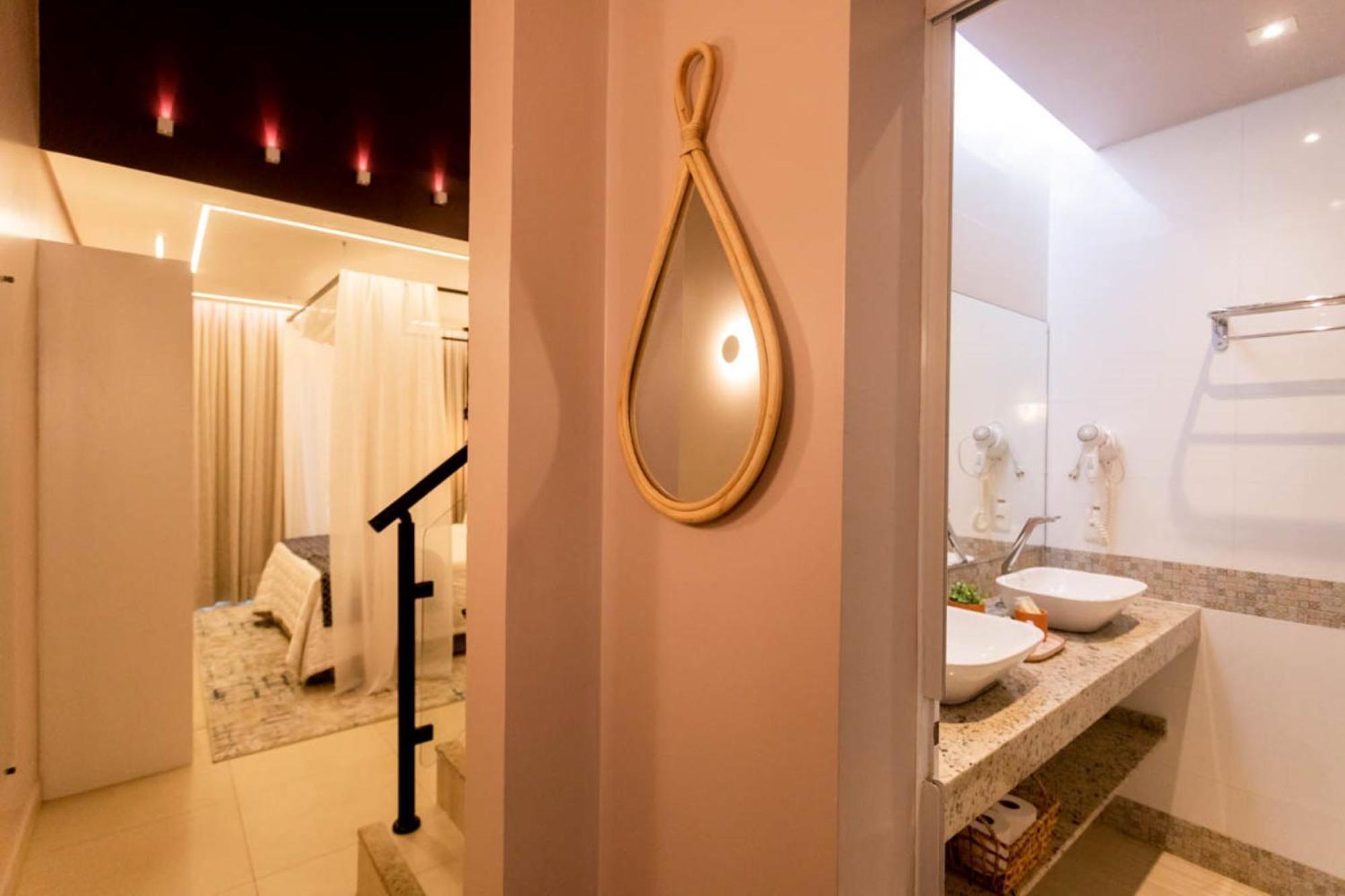 Amora Hotel Маресиас Экстерьер фото