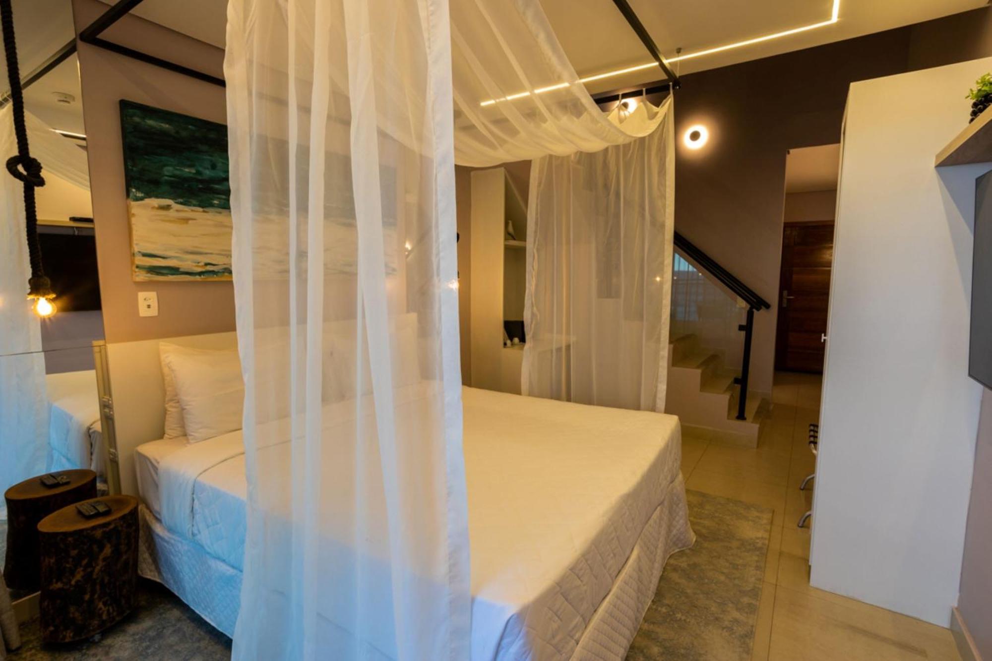 Amora Hotel Маресиас Экстерьер фото